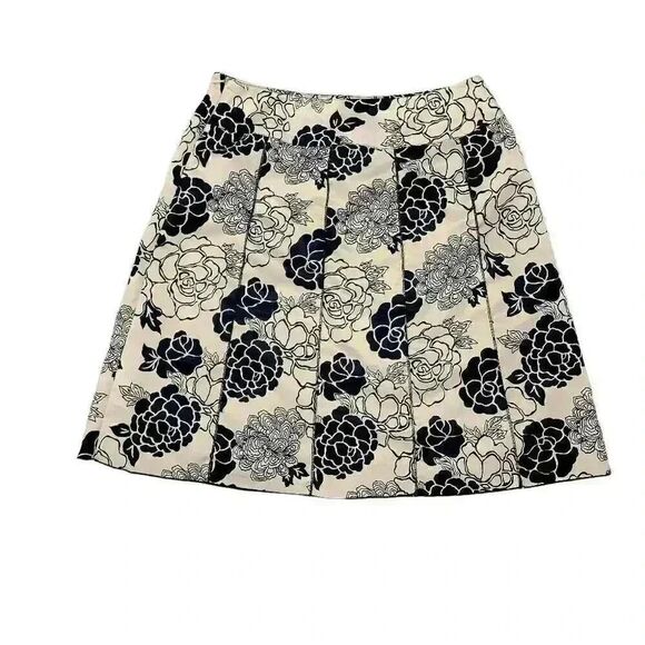 Notations Women's Ecru & Black Poly Floral A-Line Skirt - Picture 4 of 9